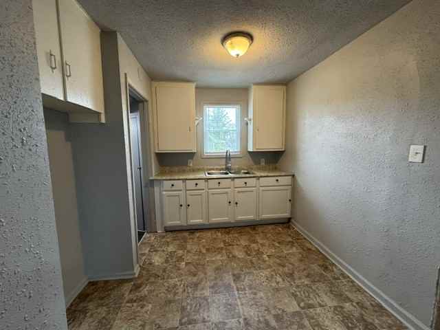 20058 Bloom St #1 - Photo 3 of 9