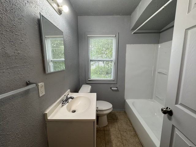 20058 Bloom St #1 - Photo 6 of 9