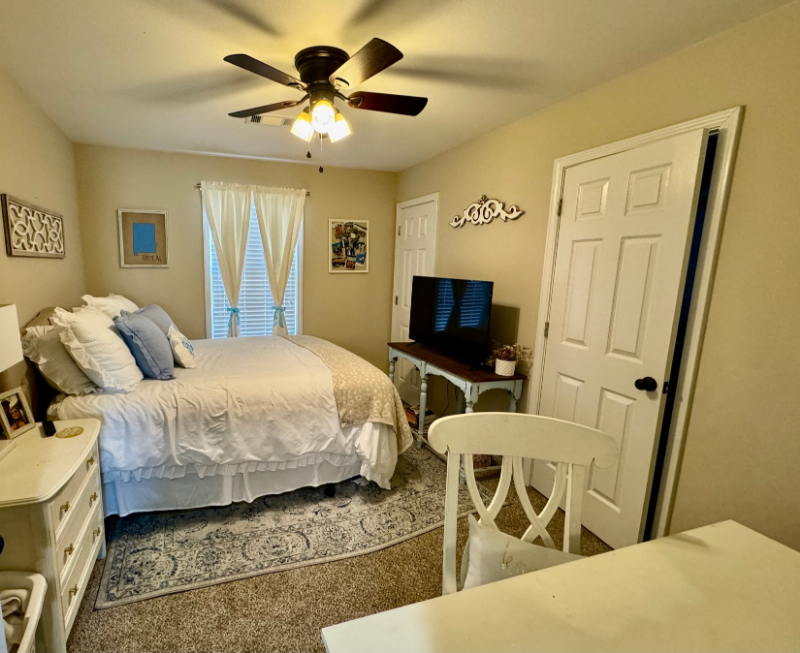 1402 Park St #42 - Photo 6 of 9
