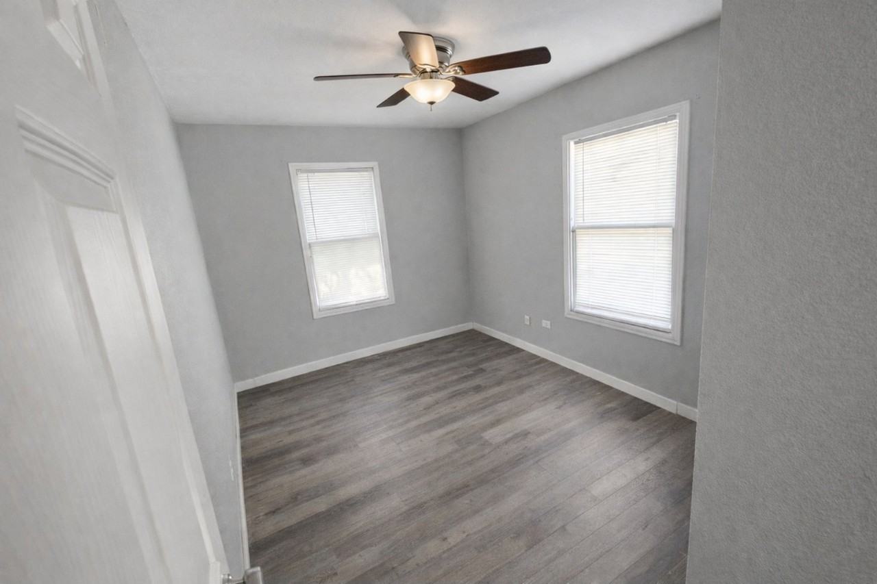 821 S Alameda St #1 - Photo 5 of 5