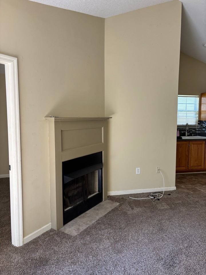 35 W Sellers St #D - Photo 7 of 11
