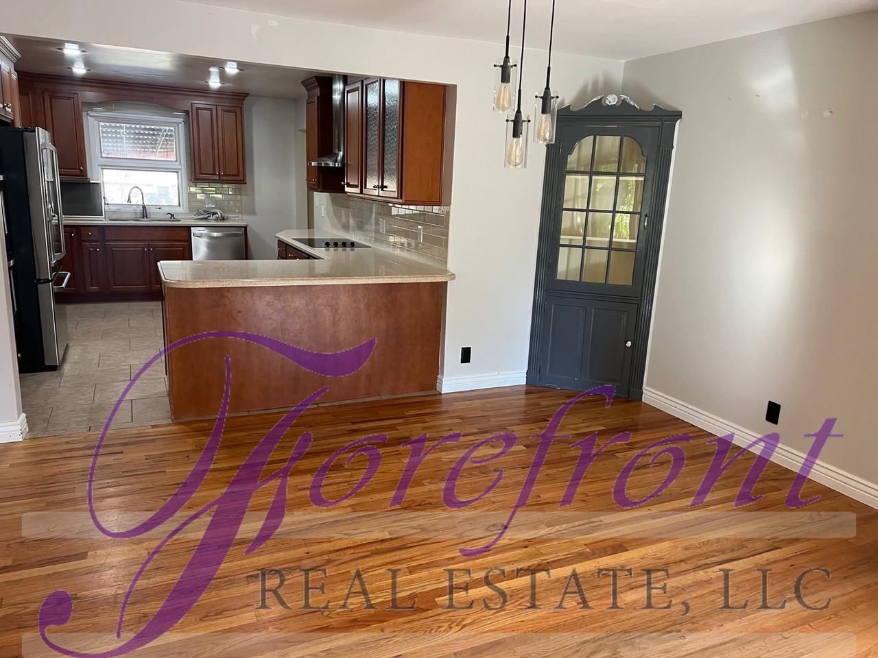 3120 S Poplar St #1 - Photo 3 of 13
