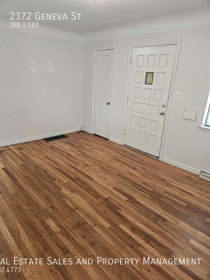 2372 Geneva St - Photo 4 of 14