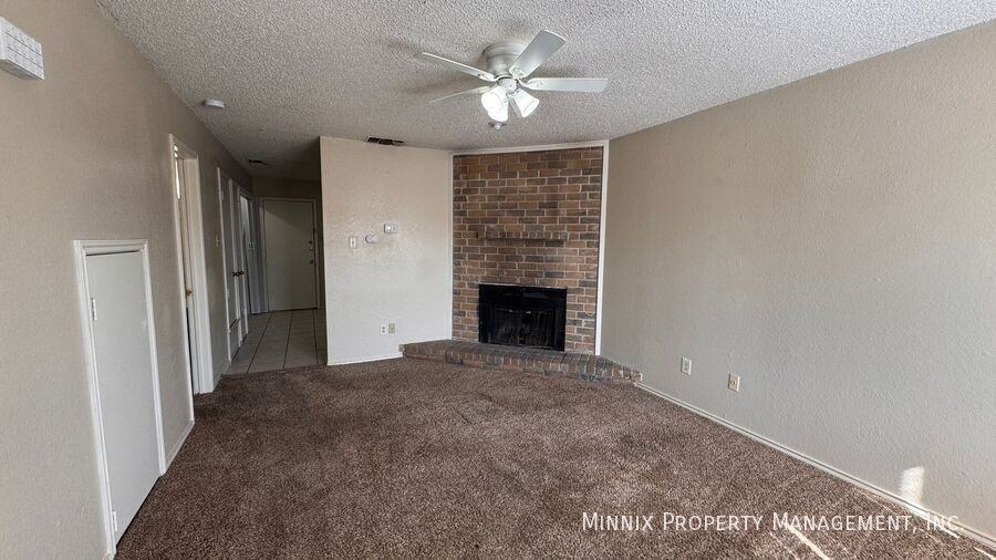 5802 6th St #D - Photo 3 of 14