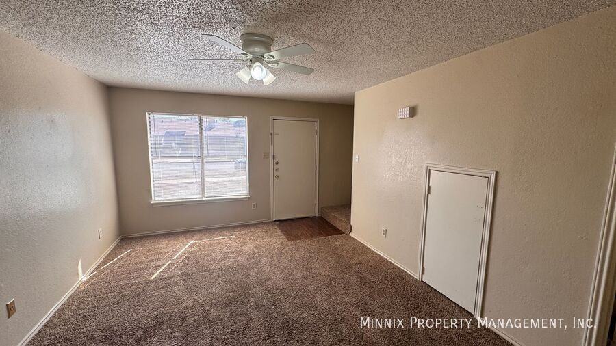 5802 6th St #D - Photo 4 of 14