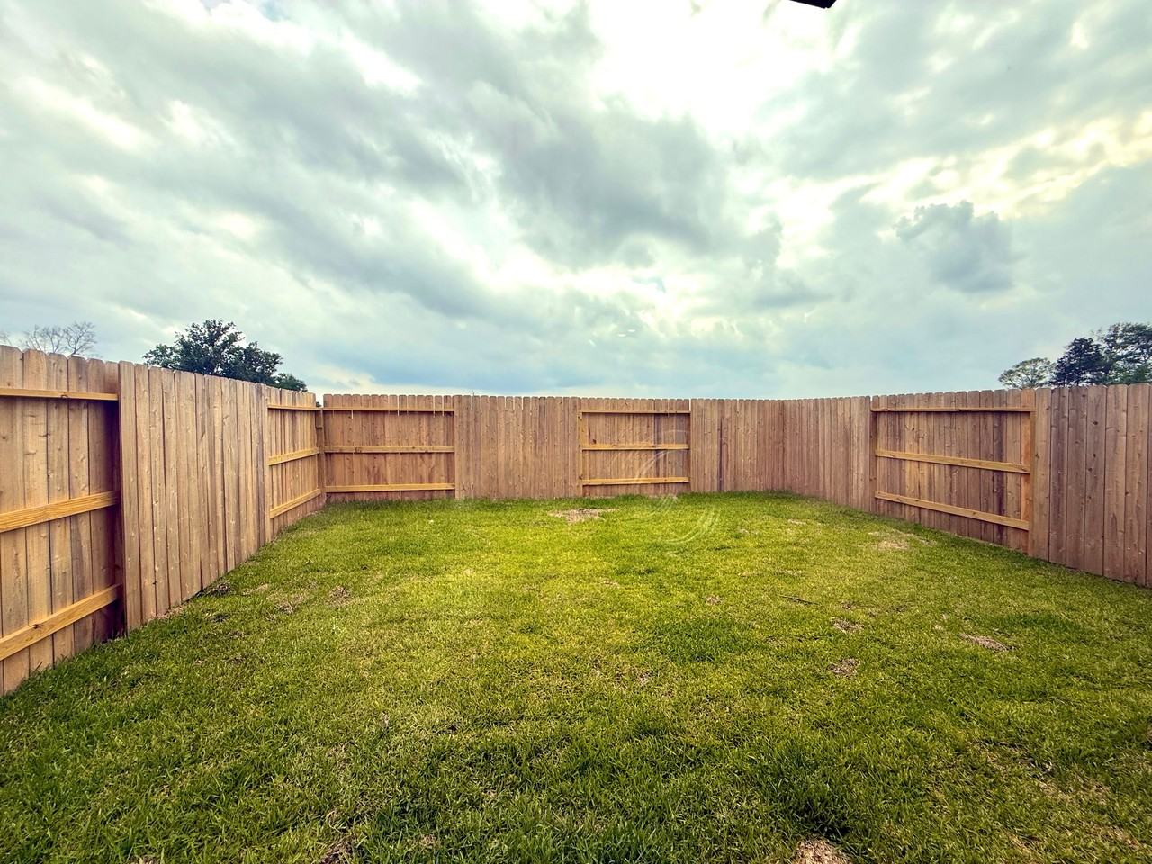 934 Pertuso Ln - Photo 3 of 7