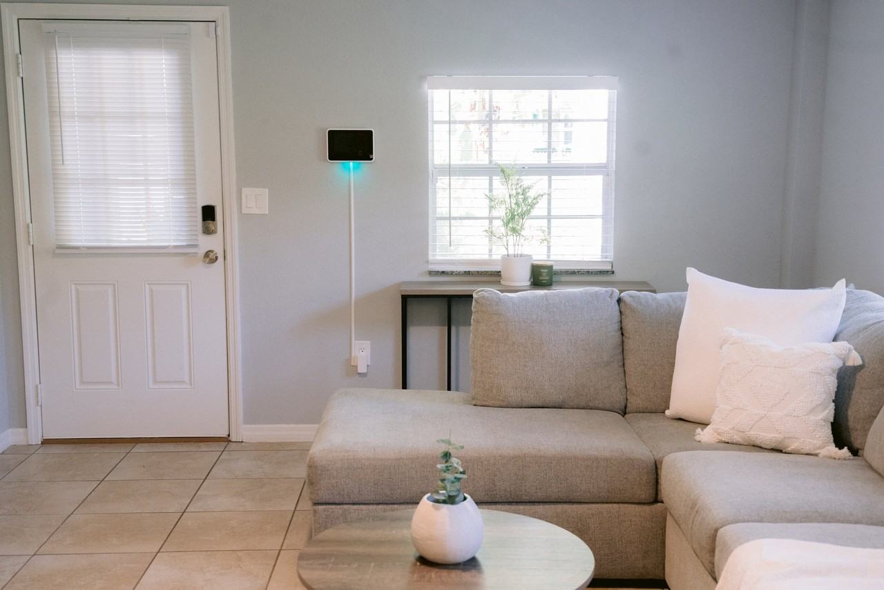 2616 S Crystal Lake Dr #B - Photo 5 of 12