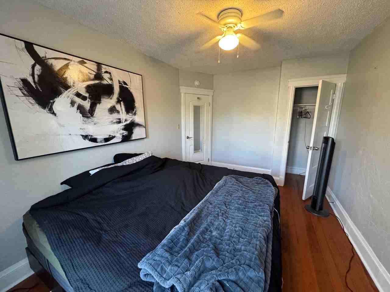 328 Manhattan Ave - Photo 7 of 14