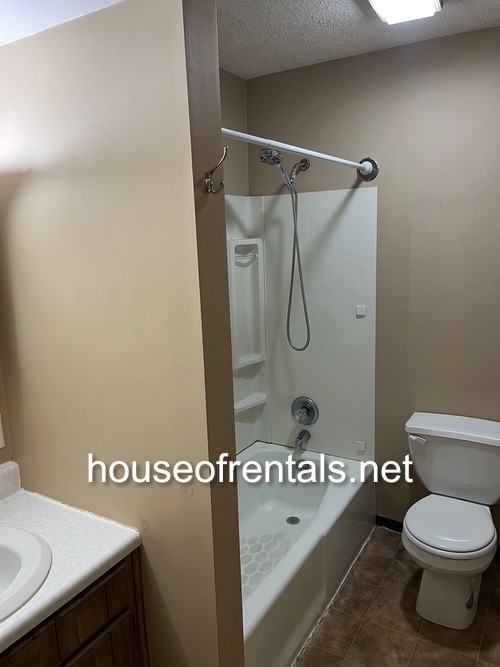 703 Rusty Ln #2B - Photo 7 of 11