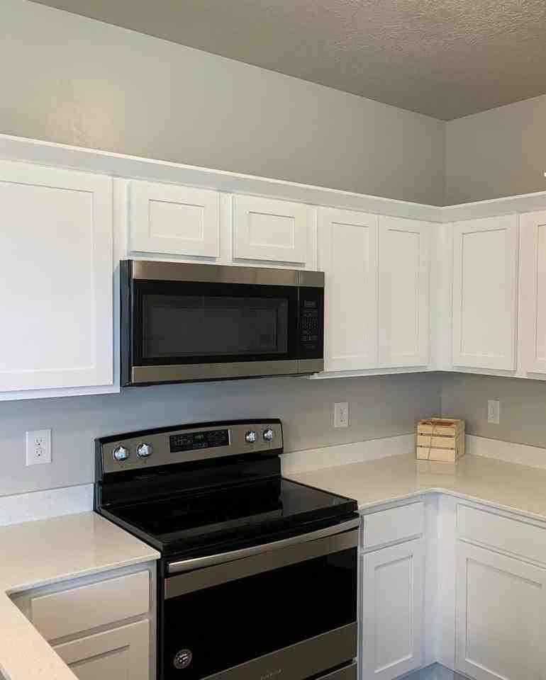 1831 W Newcastle Ln #D202 - Photo 4 of 19