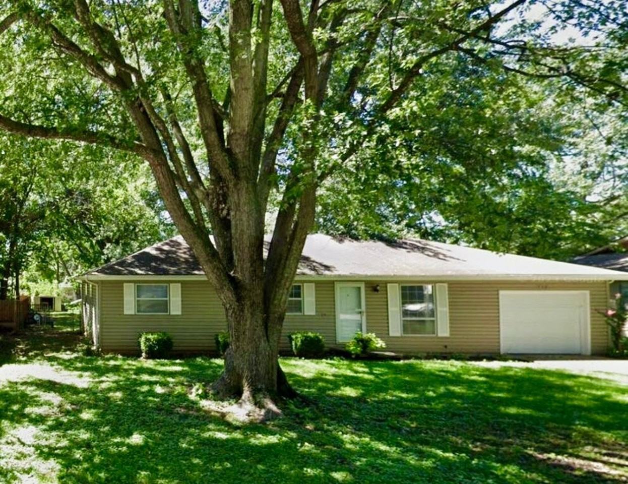 717 Hillcrest Ave - Photo 2 of 15