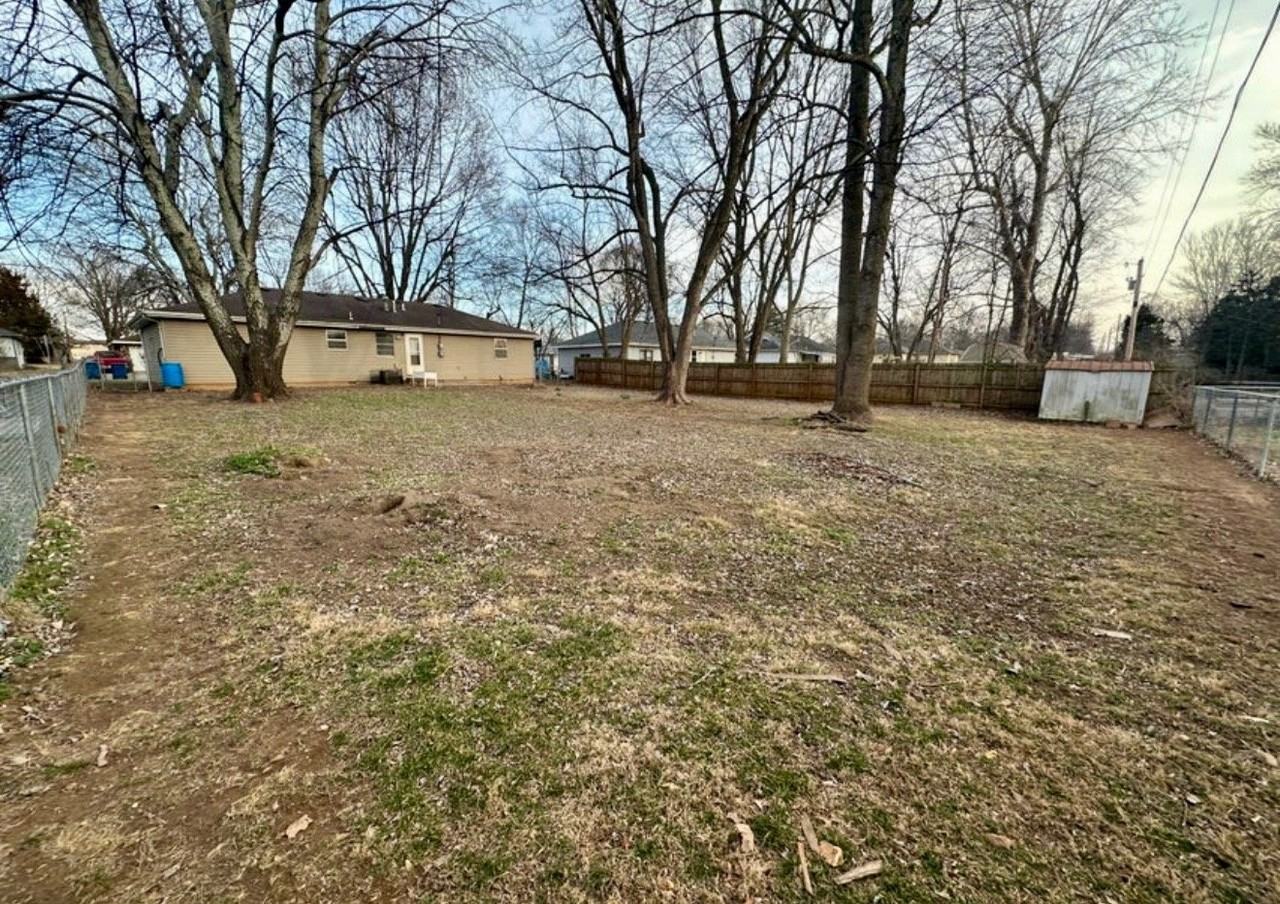 717 Hillcrest Ave - Photo 4 of 15