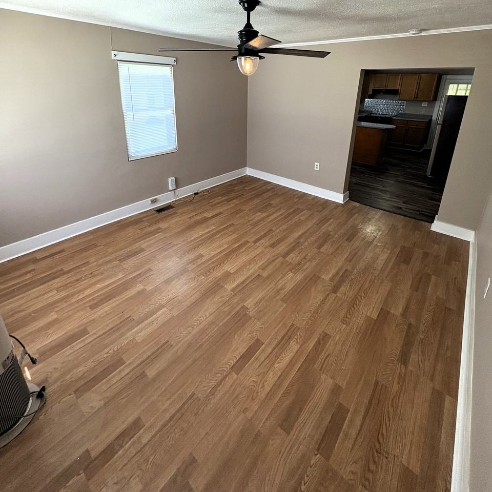 1603 Pratt Ave Ne - Photo 3 of 13