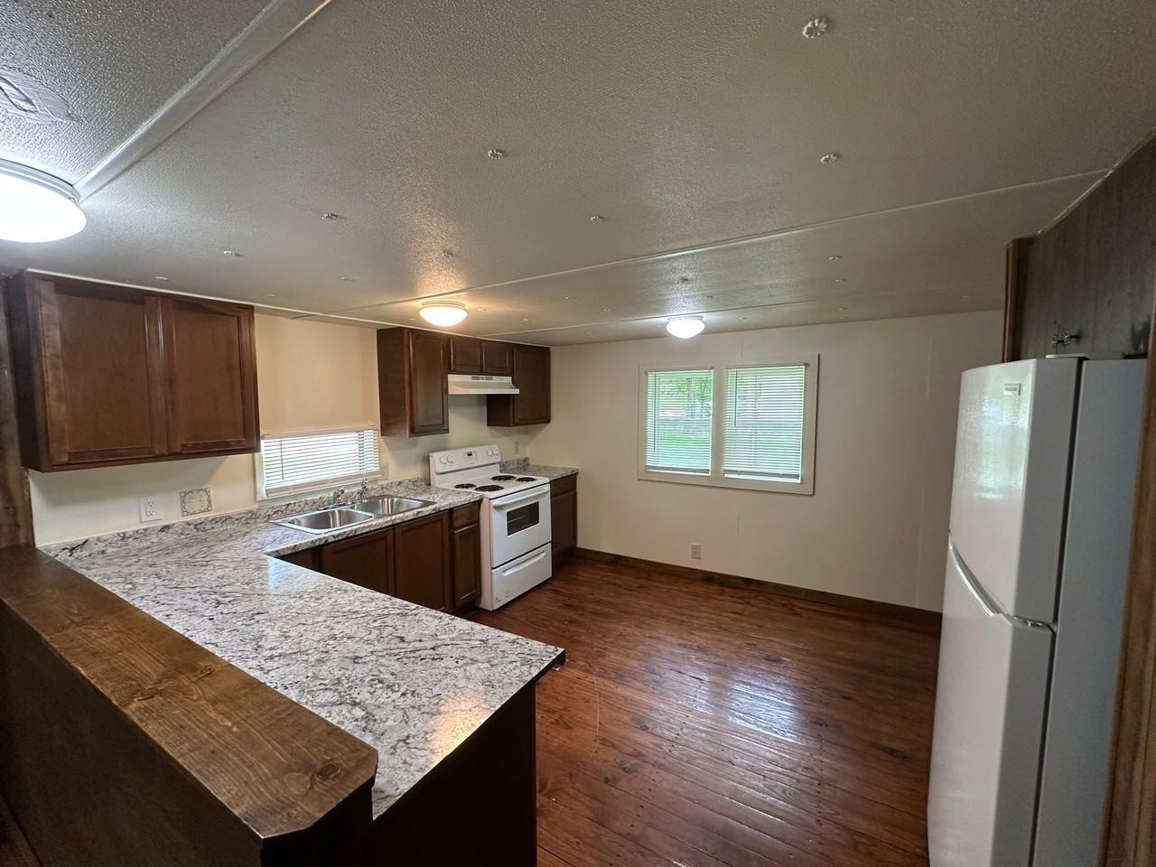 85 Young Rd #G - Photo 5 of 11