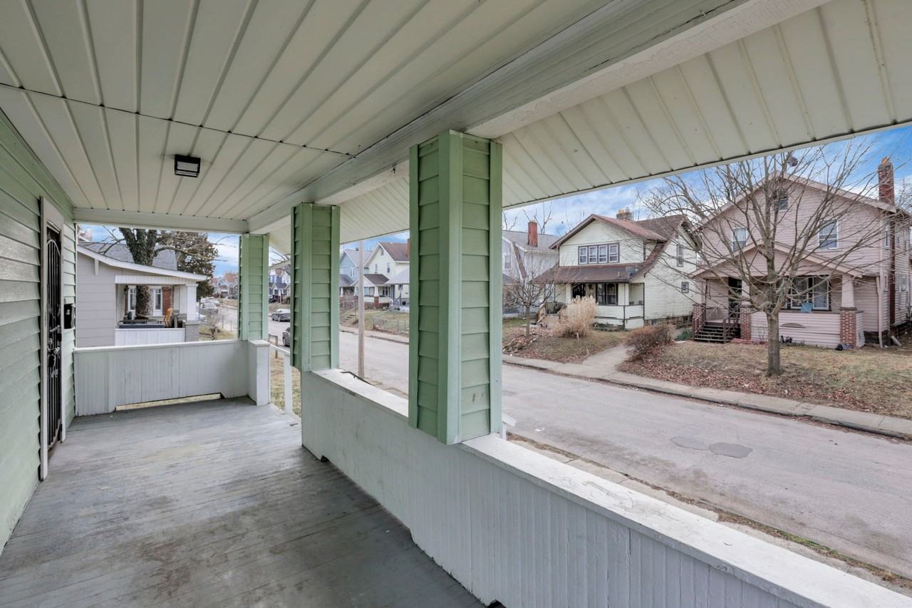 1430 Kenmore Rd - Photo 3 of 14