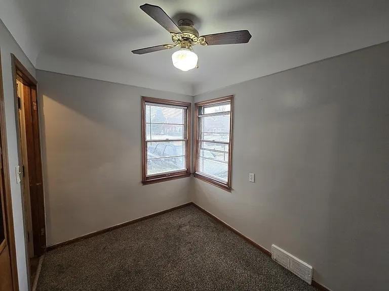 18147 Runyon St - Photo 3 of 13