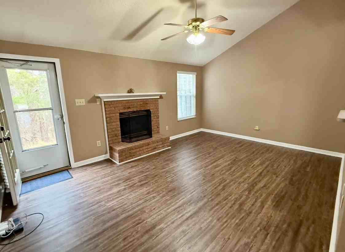 7931 Leverette Way - Photo 3 of 8