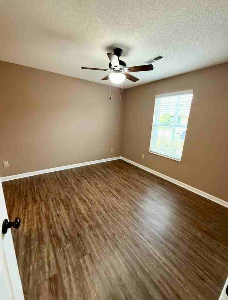 7931 Leverette Way - Photo 6 of 8