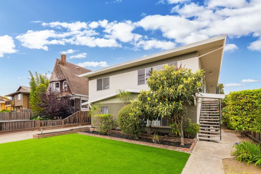 1529 Saint Charles St #A - Photo 2 of 21