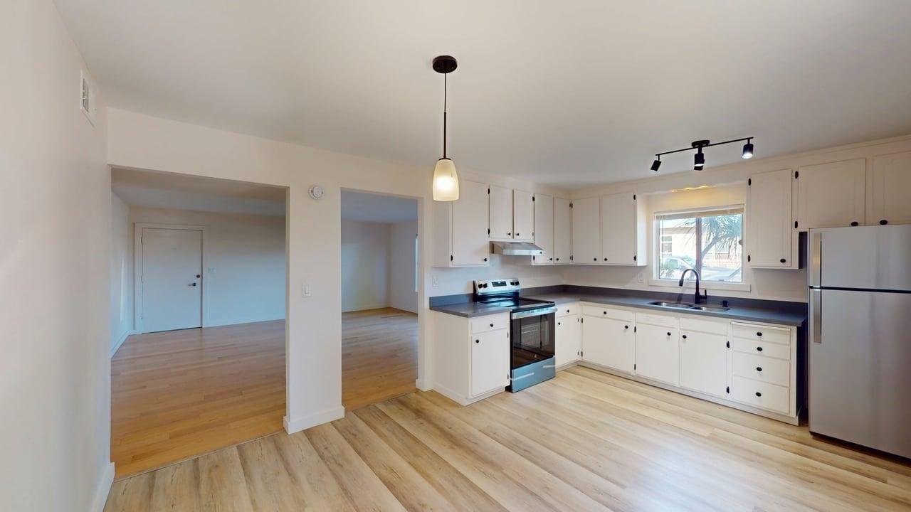 1529 Saint Charles St #A - Photo 5 of 21