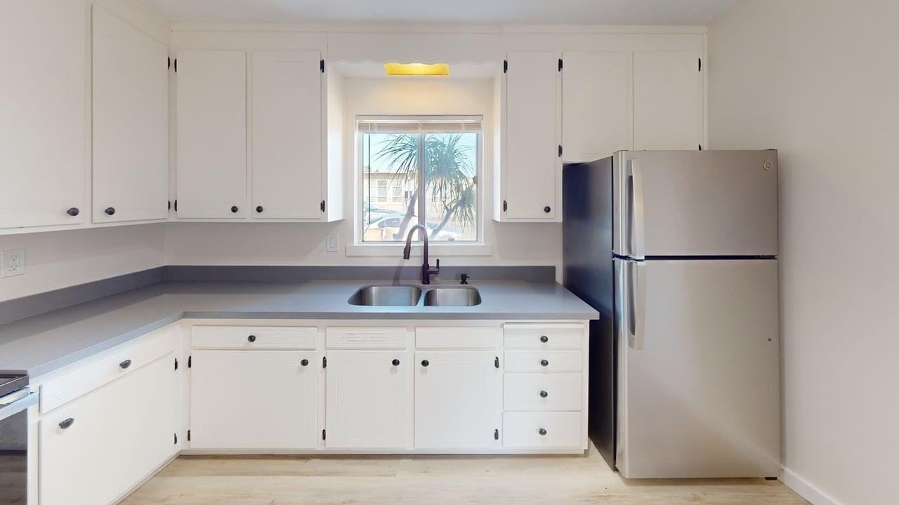 1529 Saint Charles St #A - Photo 7 of 21