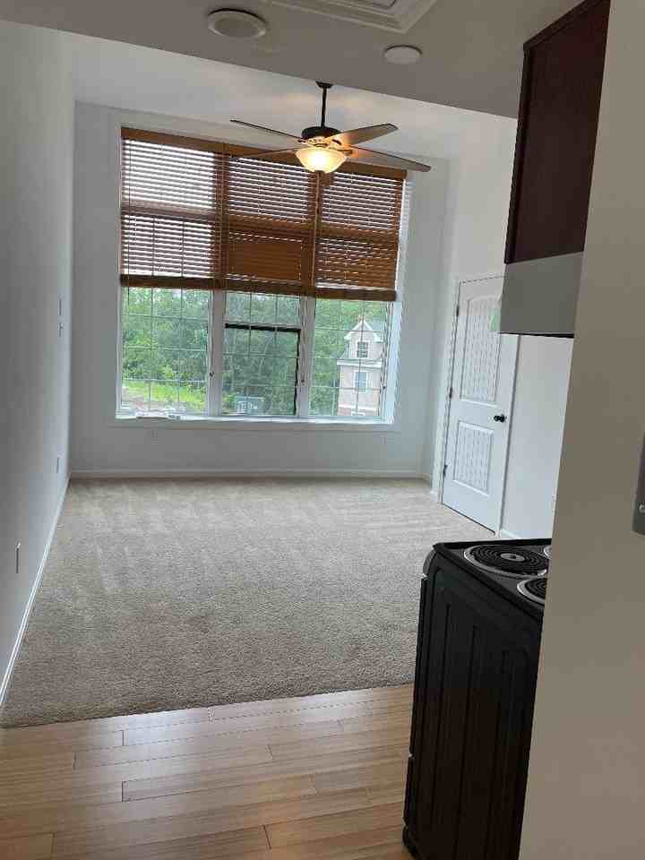 8 Grove St #408 - Photo 6 of 9