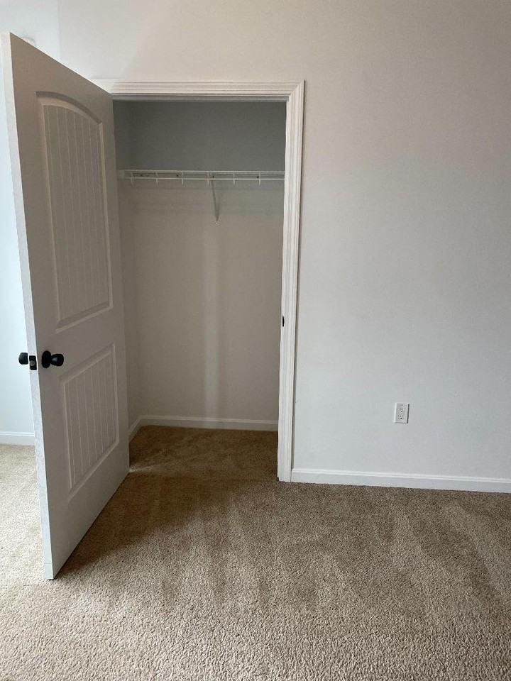 8 Grove St #408 - Photo 7 of 9