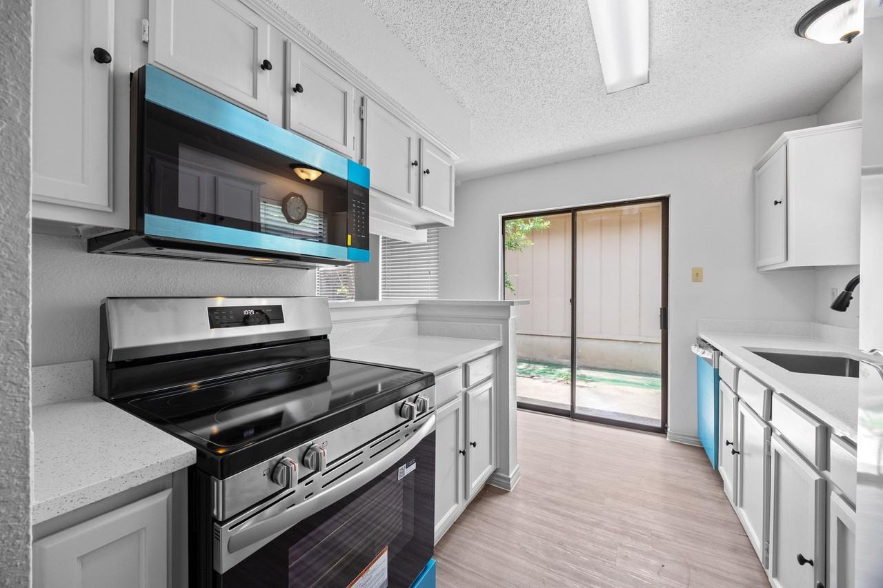 14203 Anita Marie Ln #1 - Photo 5 of 20