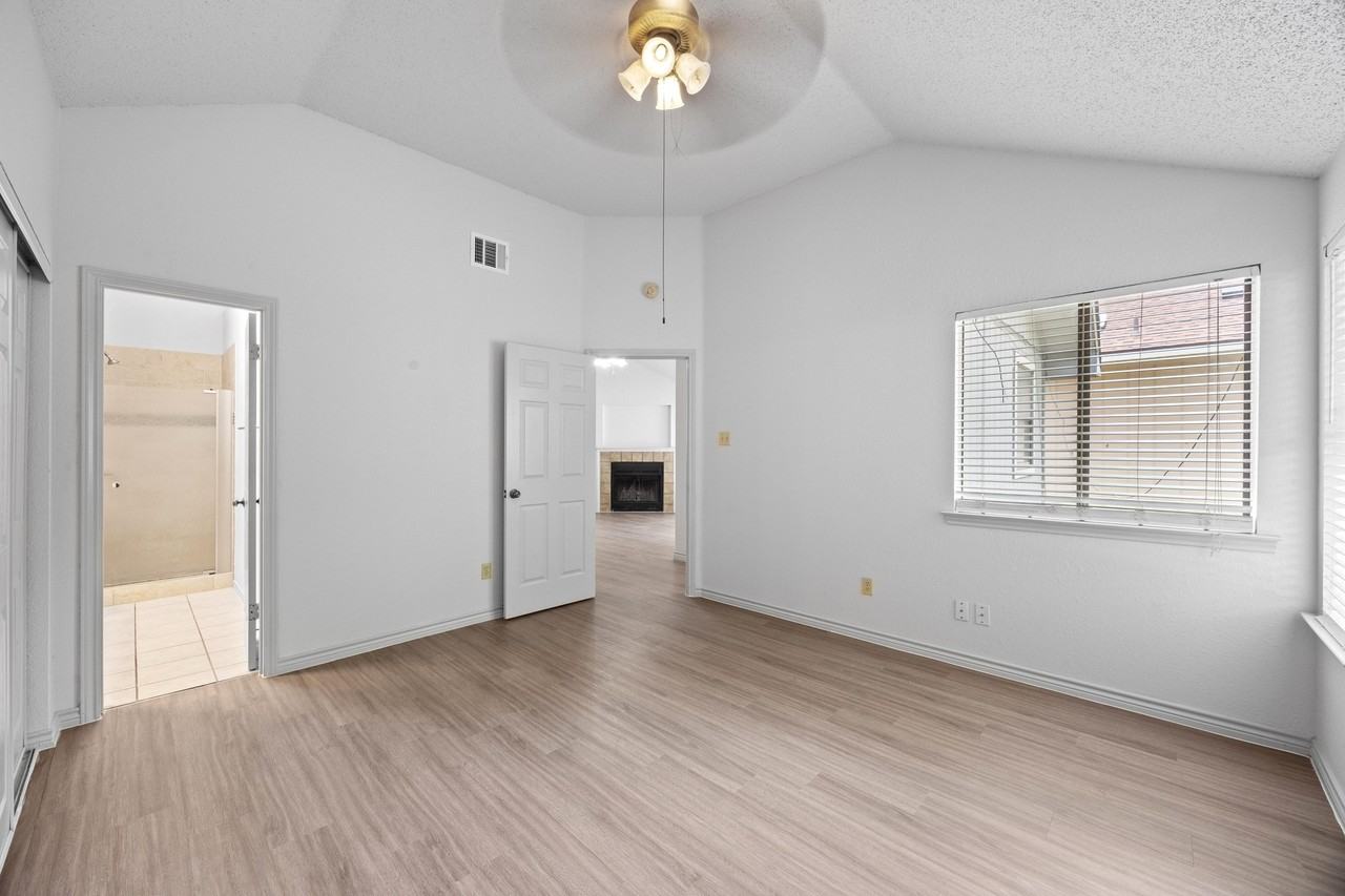 14203 Anita Marie Ln #1 - Photo 6 of 20