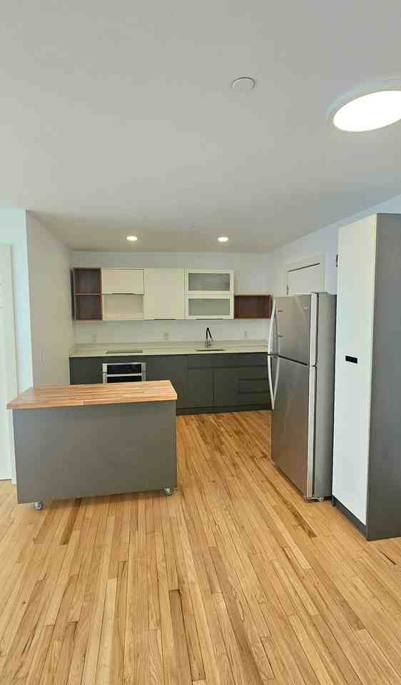 35 Springside Ave #1E - Photo 2 of 14