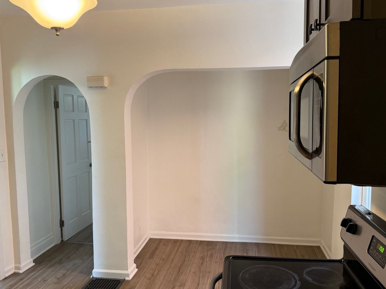 836 Collins Ave #1 - Photo 6 of 6