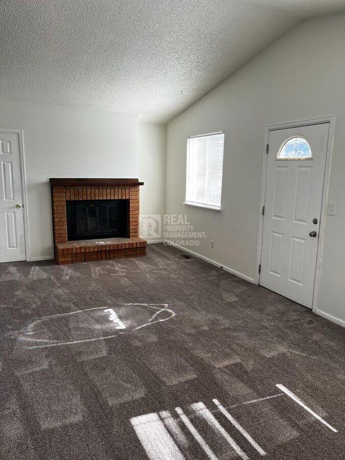 2429 Eagle Dr - Photo 5 of 35