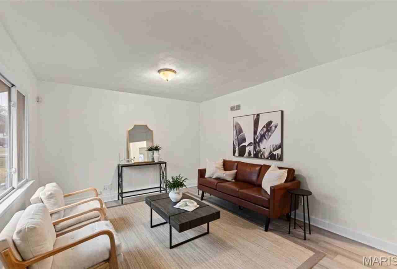 9848 Lorna Ln - Photo 2 of 14