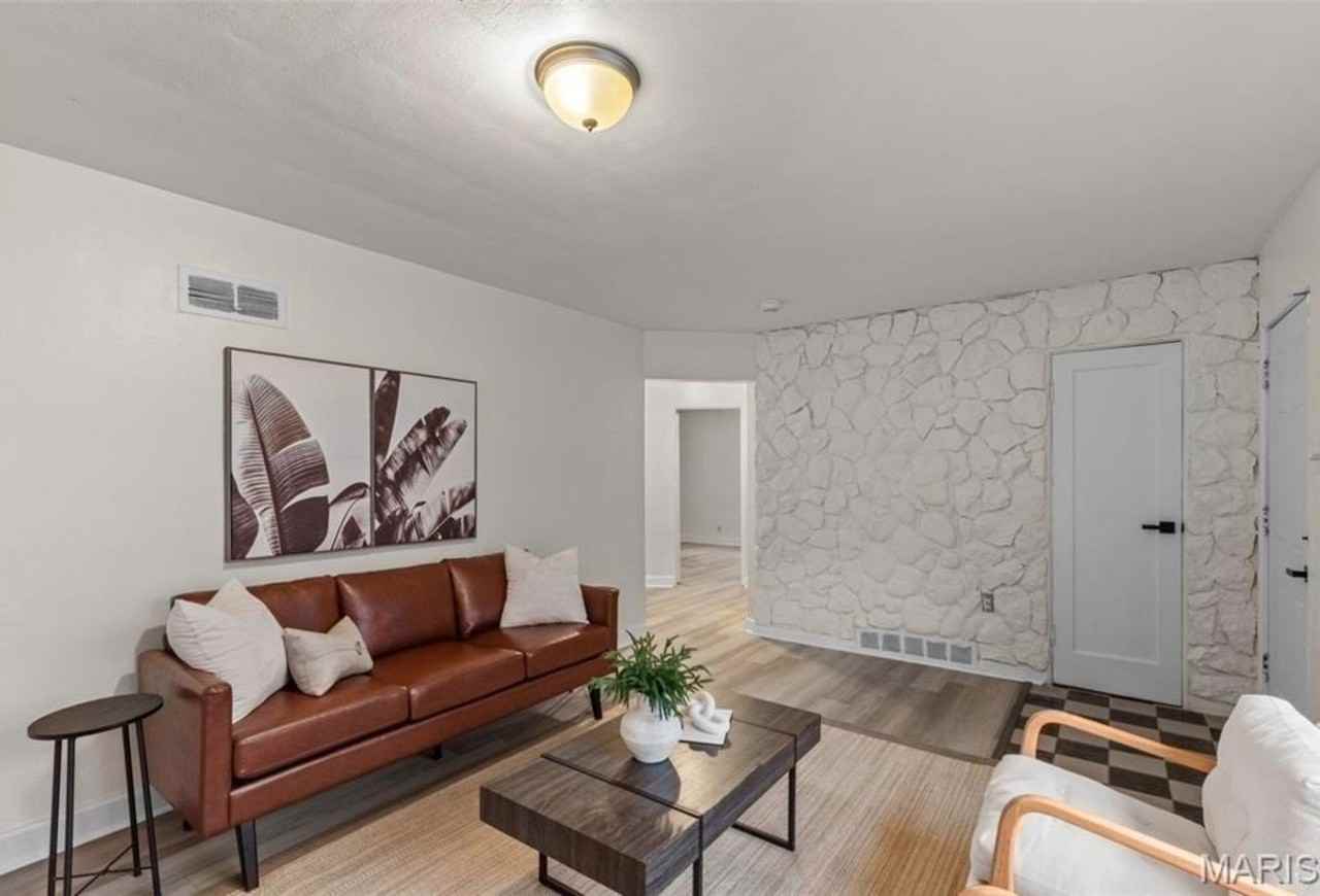 9848 Lorna Ln - Photo 3 of 14