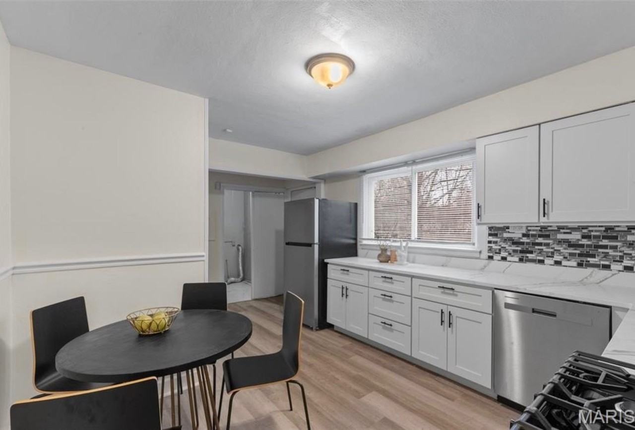 9848 Lorna Ln - Photo 5 of 14