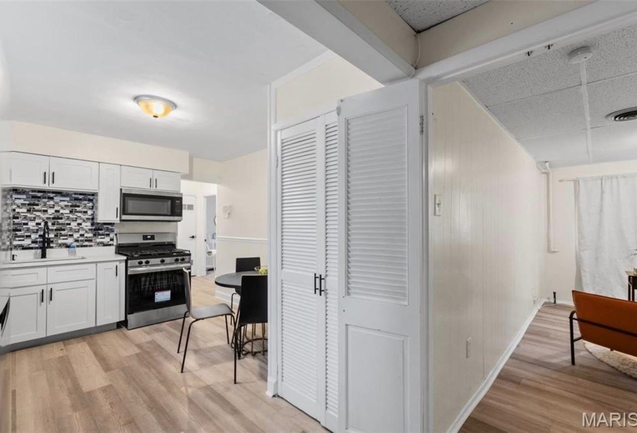 9848 Lorna Ln - Photo 6 of 14