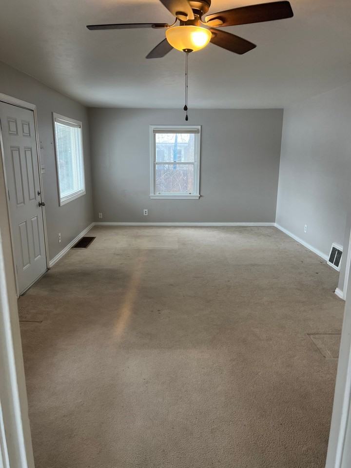 1512 E Kiowa St - Photo 4 of 17