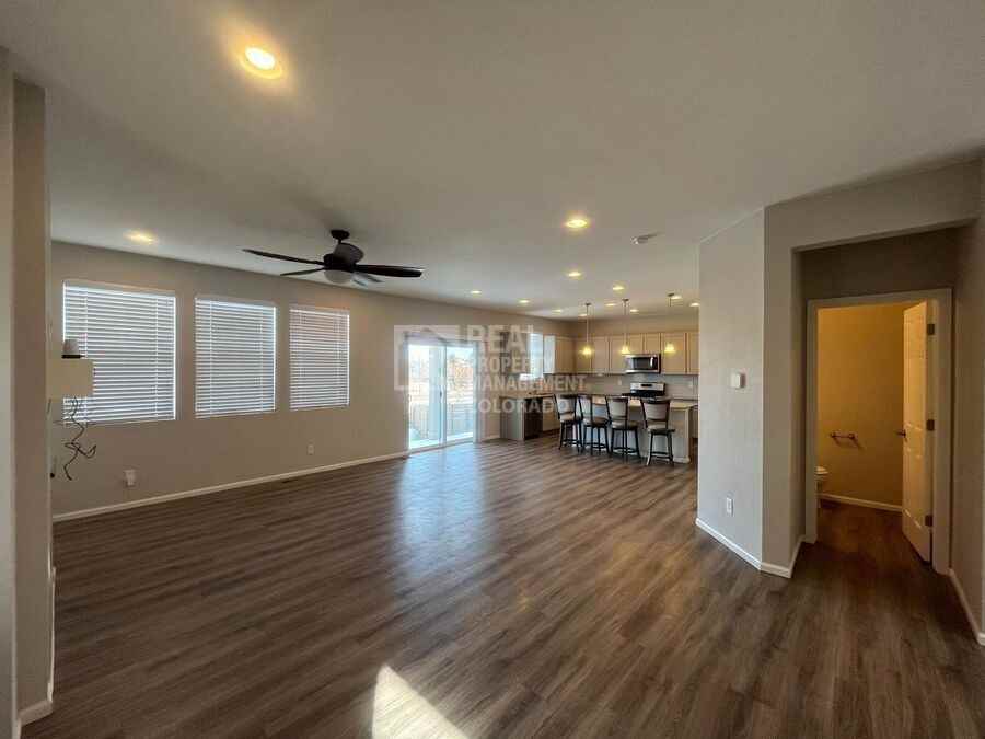 15899 E Warner Dr - Photo 4 of 37