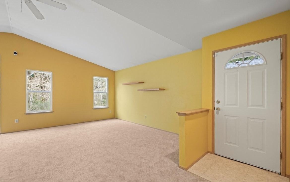 1225 Sherman Ave - Photo 3 of 20