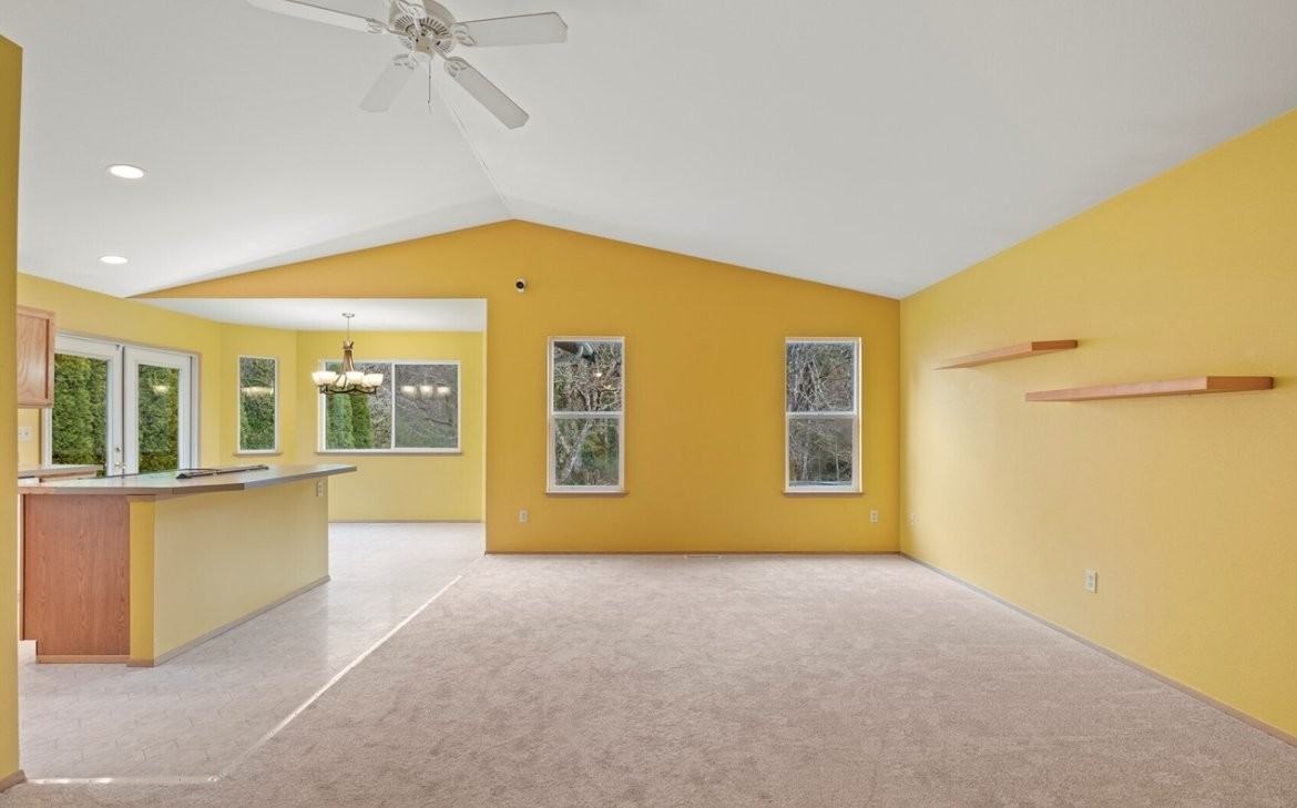 1225 Sherman Ave - Photo 4 of 20