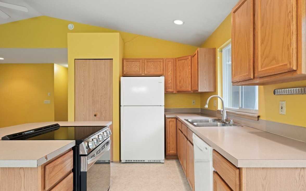 1225 Sherman Ave - Photo 7 of 20