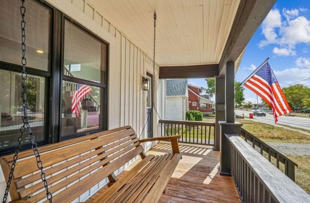 4270 Broadway - Photo 3 of 20