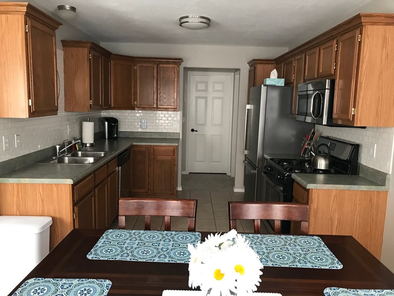 725 W Juan Tabo Ln - Photo 7 of 9