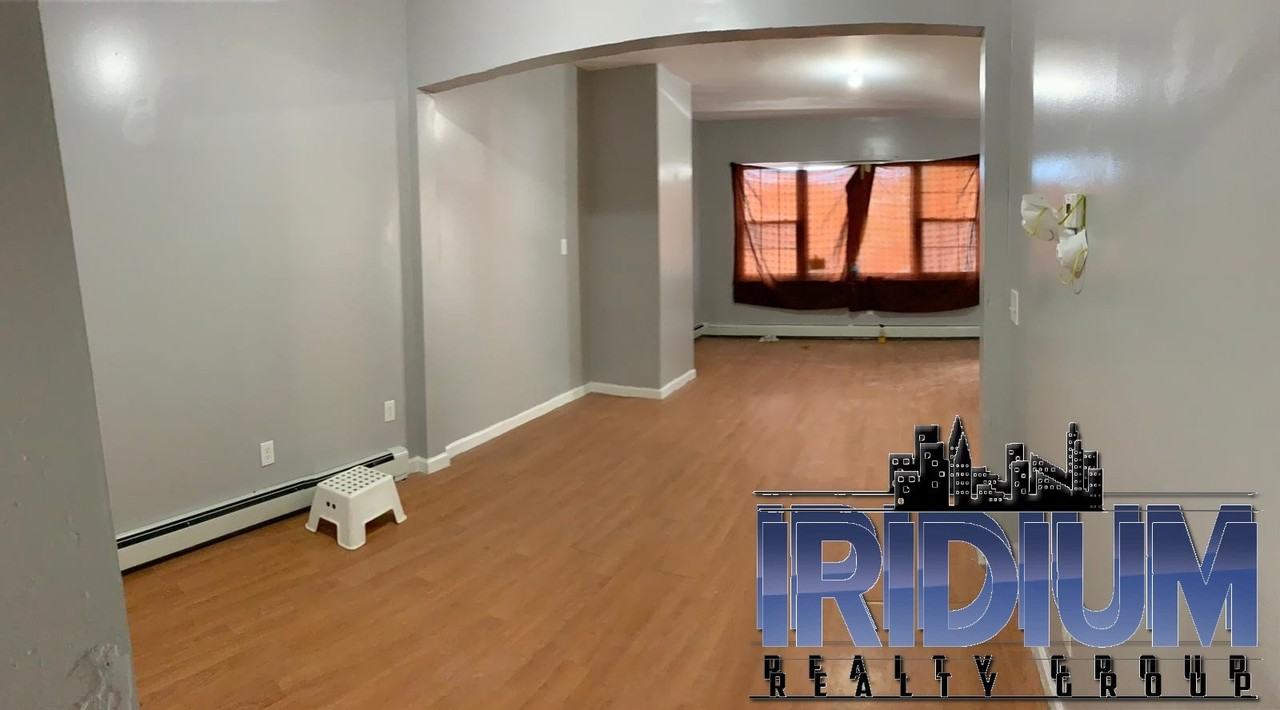 86 Keen St #2 - Photo 2 of 11