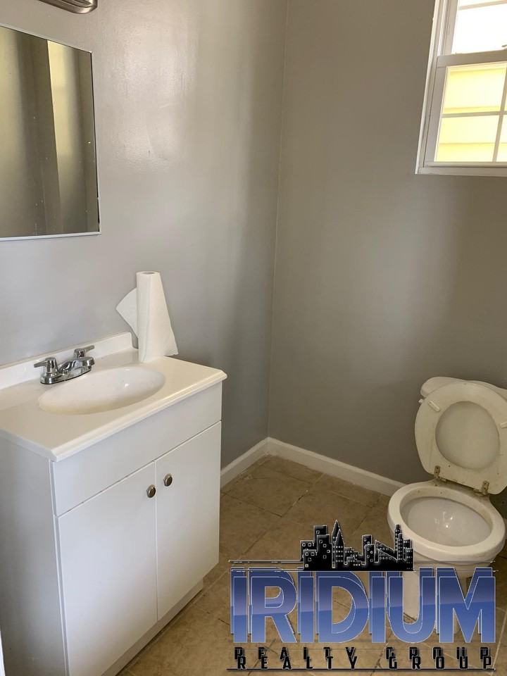 86 Keen St #2 - Photo 4 of 11