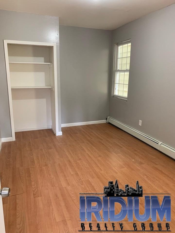 86 Keen St #2 - Photo 5 of 11