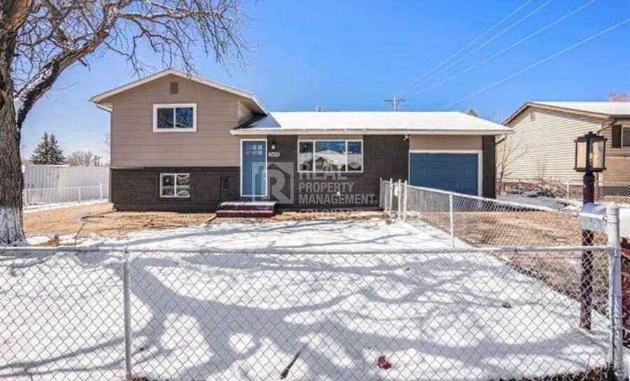 2458 Sonoma Dr - Photo 2 of 25