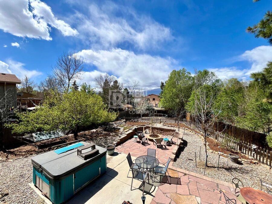 6630 Brook Park Dr - Photo 5 of 26