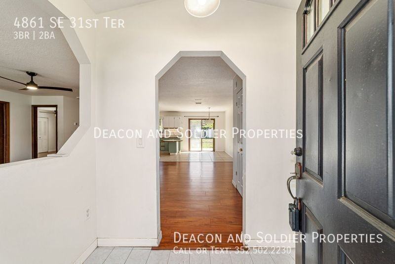 4861 Se 31st Ter - Photo 3 of 41