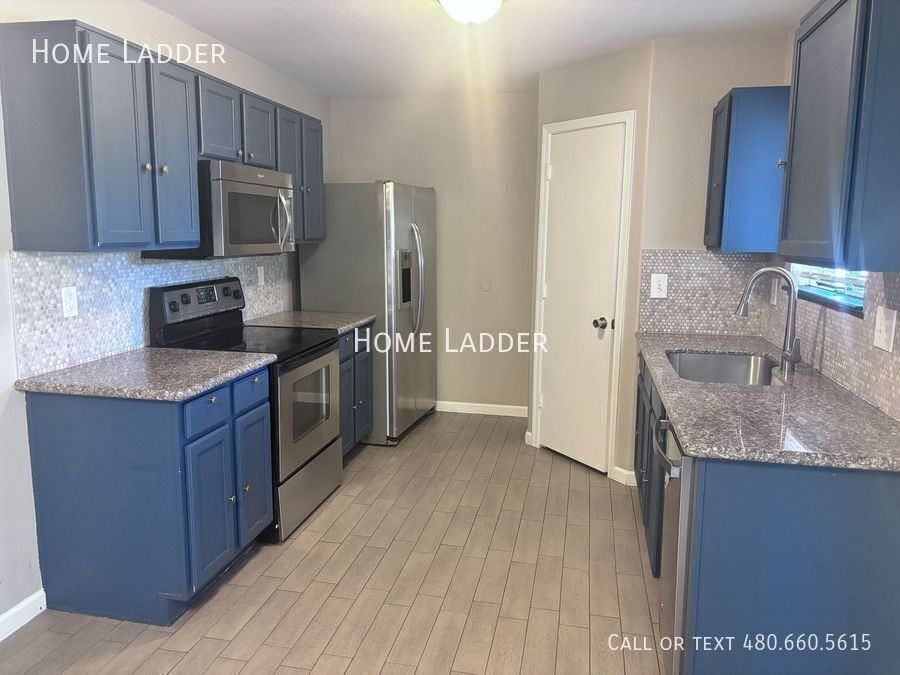 7213 W Hilton Ave - Photo 2 of 13